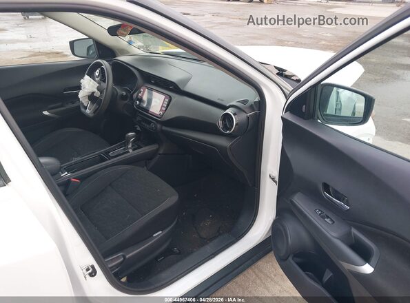 3N1CP5CV0ML549657 2021 NISSAN KICKS White Вид салону спереду