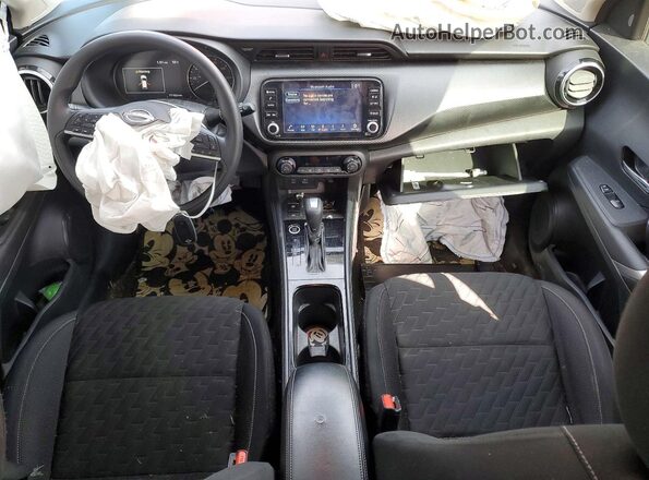 3N1CP5CV4NL501368 2022 NISSAN KICKS Красный Вид панели приборов