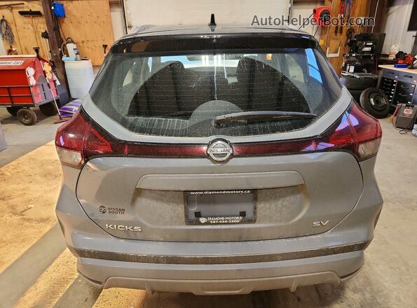 3N1CP5CV5ML543627 2021 NISSAN KICKS Gray Widok z tyłu