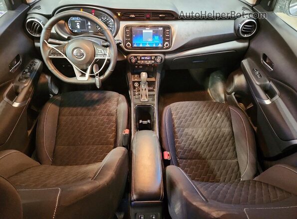 3N1CP5CV5ML543627 2021 NISSAN KICKS Gray Widok deski rozdzielczej