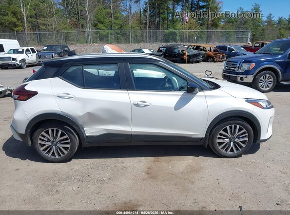 3N1CP5CV5PL548900 2023 NISSAN KICKS White 