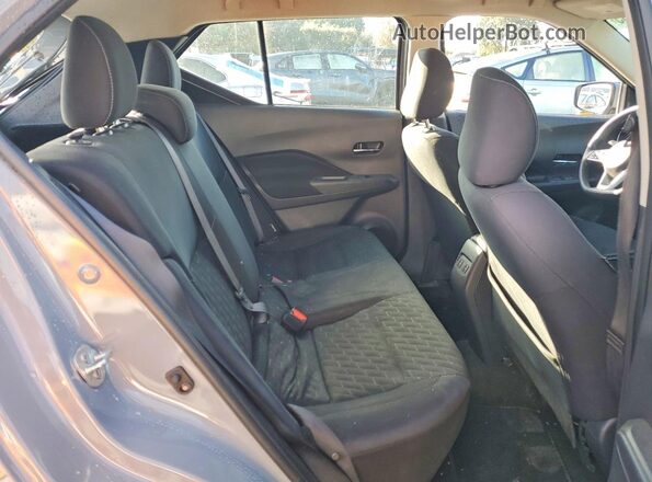 3N1CP5CV6NL483424 2022 NISSAN KICKS Gray Widok wnętrza z tyłu