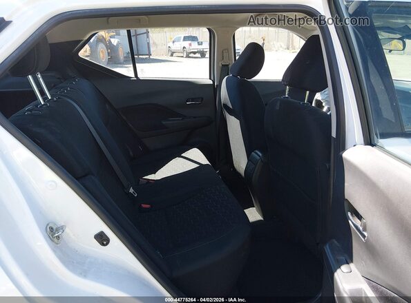 3N1CP5CVXPL572593 2023 NISSAN KICKS White Widok naklejki z numerem VIN