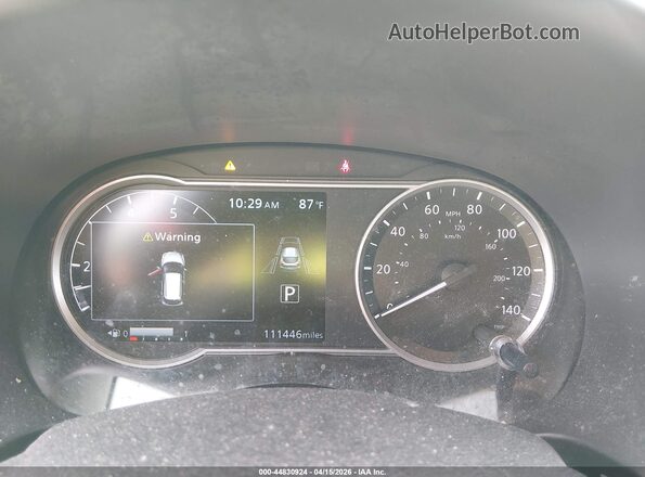 3N1CP5DV7LL545750 2020 NISSAN KICKS Maroon Widok tylnych siedzeń