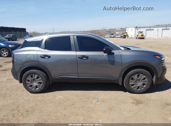 3N8AP6BB7SL379798 2025 NISSAN KICKS Gray Widok wnętrza z tyłu