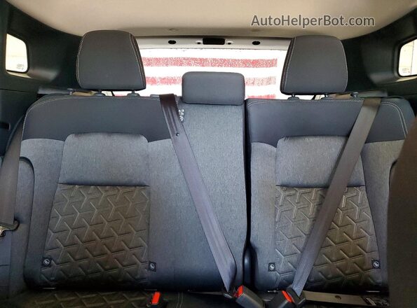 3N8AP6CB1TL379893 2026 NISSAN KICKS Белый Вид задних сидений