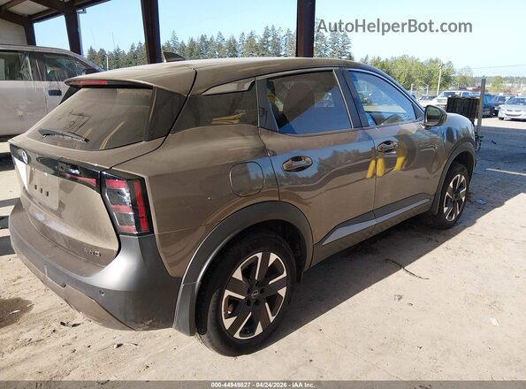 3N8AP6CB4SL311327 2025 NISSAN KICKS Gold Trasero derecho