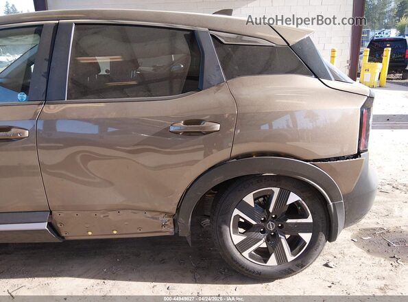 3N8AP6CB4SL311327 2025 NISSAN KICKS Gold Vista frontal