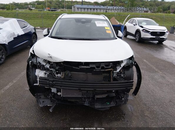 3N8AP6CBXSL430614 2025 NISSAN KICKS Белый Вид спереди