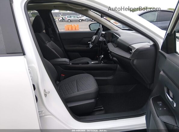 3N8AP6CBXSL430614 2025 NISSAN KICKS Белый Вид салона спереди