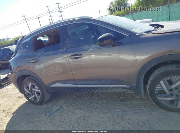 3N8AP6CE2TL339445 2026 NISSAN KICKS Brown Rear interior view