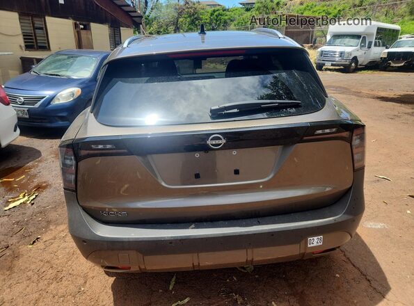 3N8AP6CE2TL364393 2026 NISSAN KICKS Gold 