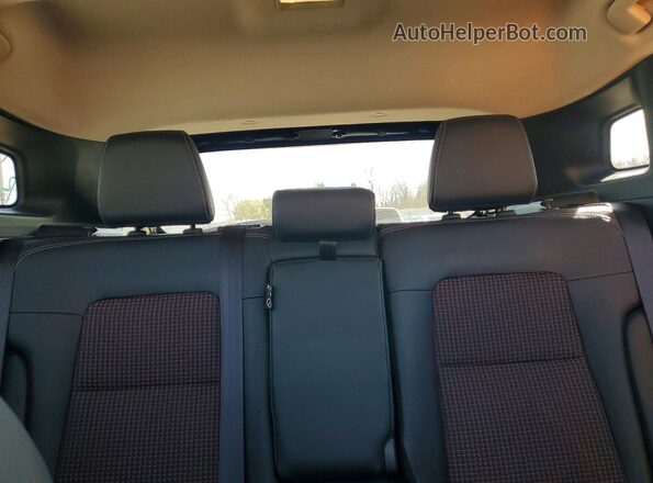 3N8AP6DD6SL436149 2025 NISSAN KICKS Черный Вид задних сидений