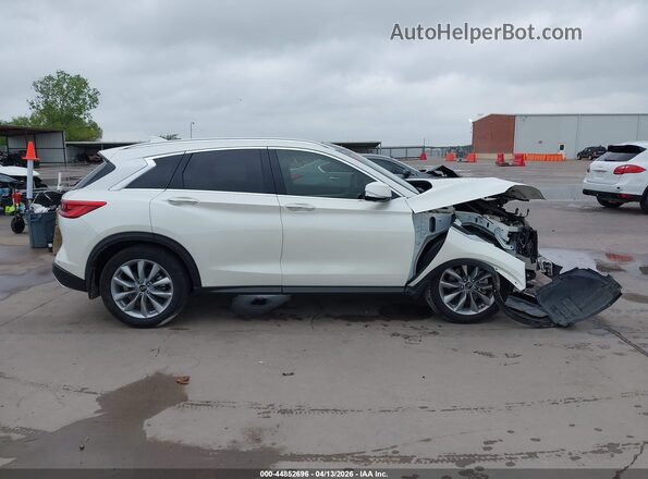 3PCAJ5CA4MF113864 2021 INFINITI QX50 White Rear interior view