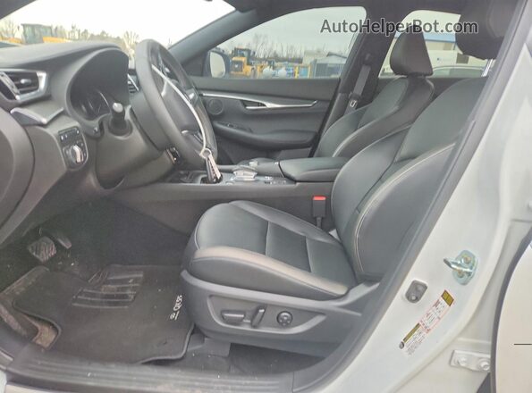 3PCAJ5JR4SF100800 2025 INFINITI QX55 Белый Вид салона спереди