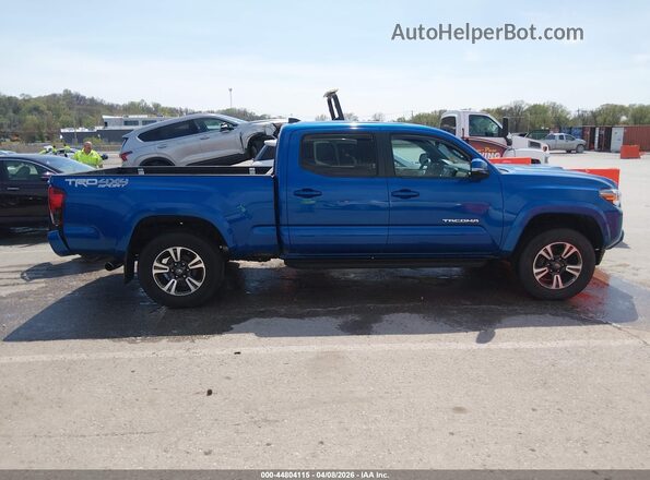 3TMDZ5BN8JM048468 2018 TOYOTA TACOMA Blue Rear interior view