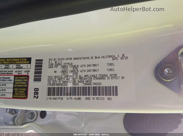 3TMKB5FN0SM033261 2025 TOYOTA TACOMA White Widok komory silnika