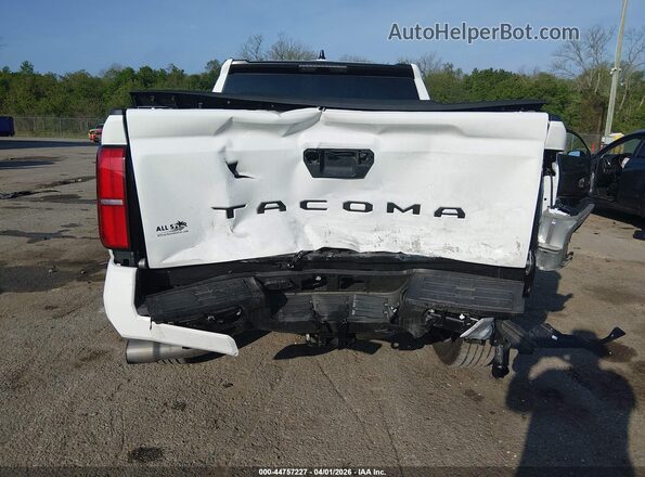3TMKB5FN0SM033261 2025 TOYOTA TACOMA White Widok z przodu