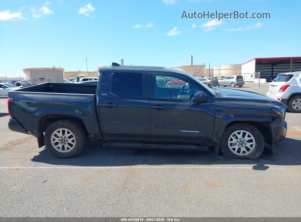 3TMKB5FN3RM021860 2024 TOYOTA TACOMA Gray Rear interior view