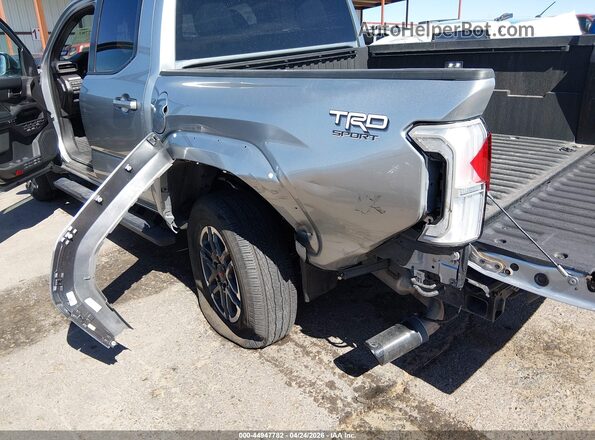 3TMKB5FN7RM009257 2024 TOYOTA TACOMA Серебряный Вид спереди