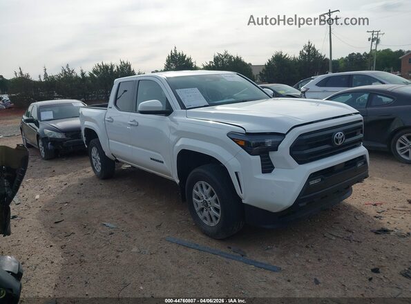 3TMLB5JN1RM028012 2024 TOYOTA TACOMA Белый Вид задней части салона