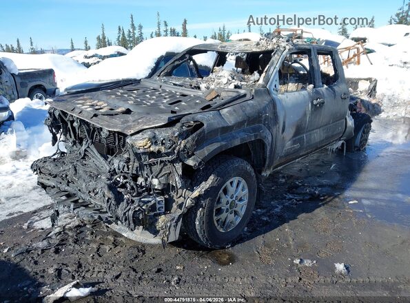3TMLB5JN1SM123997 2025 TOYOTA TACOMA Red წინა მარცხენა ხედი სამი მეოთხედიდან