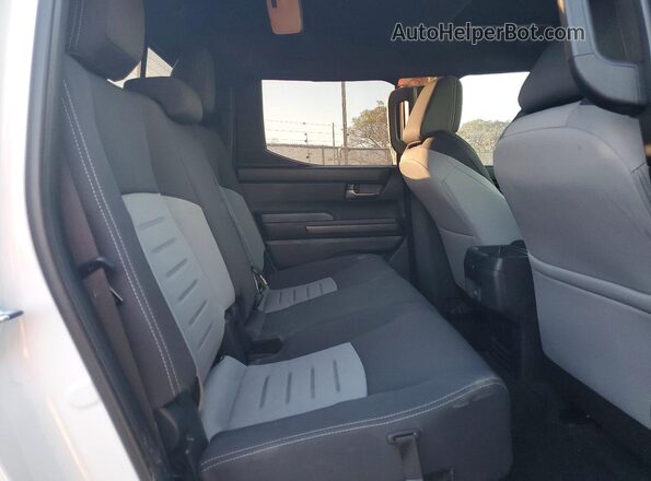 3TMLB5JN2TM228436 2026 TOYOTA TACOMA White Vista de los asientos traseros