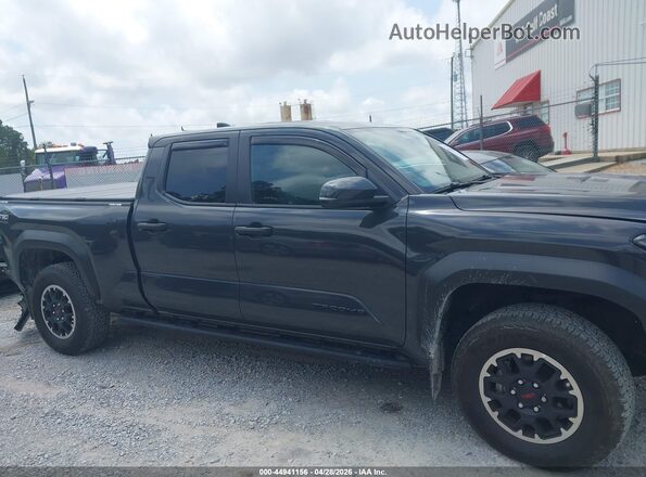 3TMLB5JN5RM063703 2024 TOYOTA TACOMA Gray Vista interior trasera
