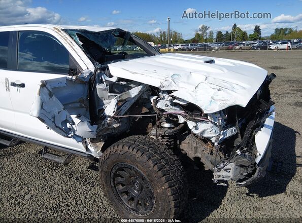 3TMLB5JN9RM074137 2024 TOYOTA TACOMA White Front view