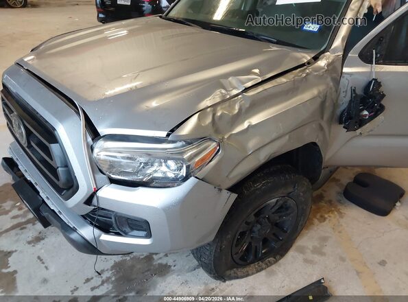 3TYAX5GNXMT014798 2021 TOYOTA TACOMA Silver Widok z przodu