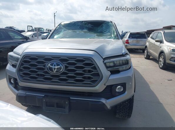 3TYDZ5BN4PT030434 2023 TOYOTA TACOMA Silver Սալոնի հետևի տեսք