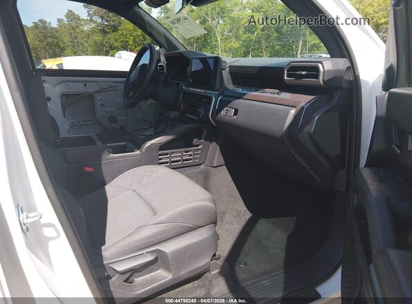 3TYKB5FN5ST019019 2025 TOYOTA TACOMA White Սալոնի դիմացի տեսք