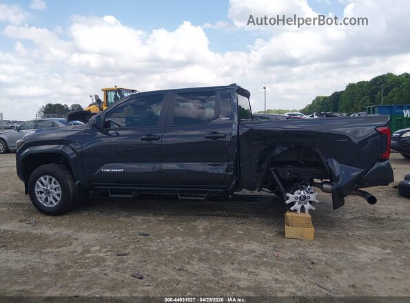 3TYKB5FN9ST028404 2025 TOYOTA TACOMA Gray 