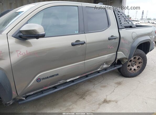 3TYLC5LN6ST024302 2025 TOYOTA TACOMA HYBRID Pewter Front view