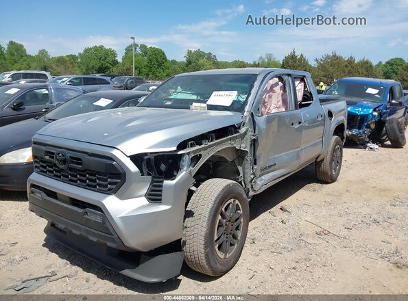 3TYLC5LN7TT052725 2026 TOYOTA TACOMA HYBRID Silver Vista tres cuartos delantera izquierda