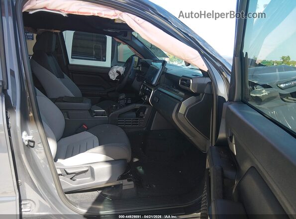 3TYLC5LN8ST040582 2025 TOYOTA TACOMA HYBRID Black Front interior view