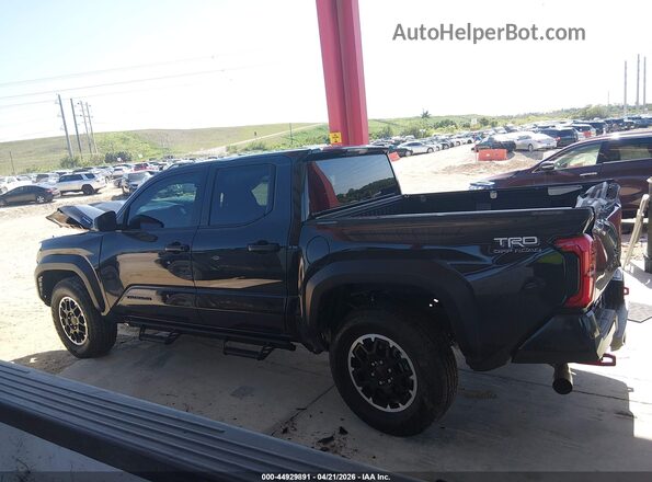 3TYLC5LN8ST040582 2025 TOYOTA TACOMA HYBRID Black 360 interior view