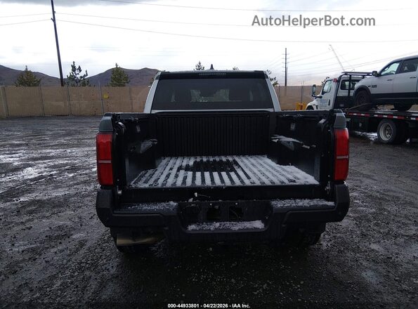 3TYLD5KN1ST016008 2025 TOYOTA TACOMA Silver 