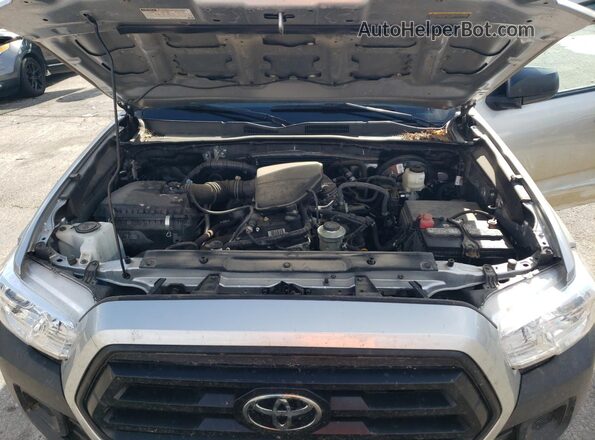 3TYSX5EN2NT017042 2022 TOYOTA TACOMA Серебряный Вид задней части салона