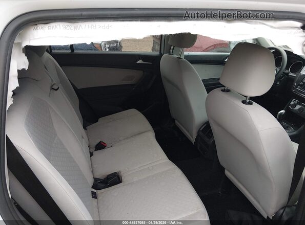 3VV0B7AX3LM117329 2020 VOLKSWAGEN TIGUAN White Widok naklejki z numerem VIN