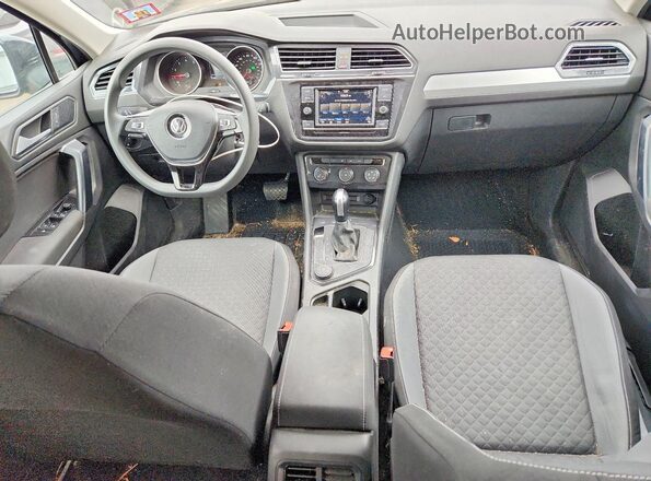 3VV0B7AX7MM028039 2021 VOLKSWAGEN TIGUAN Black Vista del salpicadero