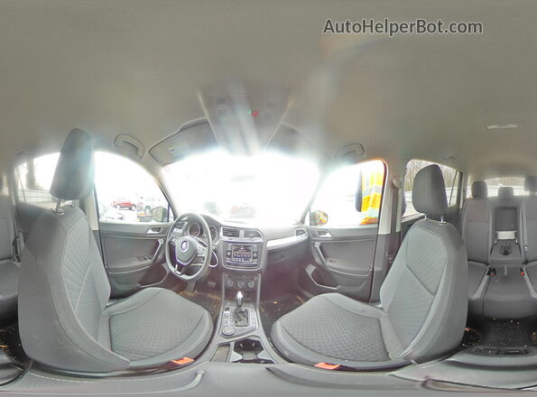 3VV0B7AX7MM028039 2021 VOLKSWAGEN TIGUAN Black Vista interior de 360 grados
