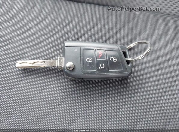 3VV0B7AX8LM117004 2020 VOLKSWAGEN TIGUAN Silver 