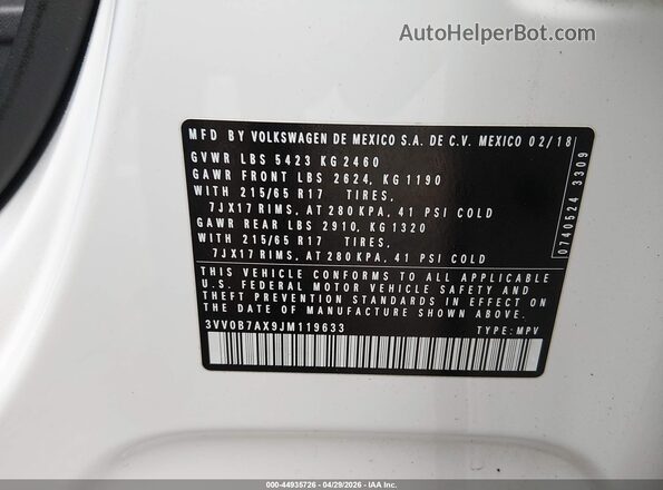 3VV0B7AX9JM119633 2018 VOLKSWAGEN TIGUAN White Vista del compartimento del motor
