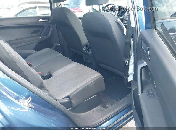 3VV1B7AX0JM028643 2018 VOLKSWAGEN TIGUAN Blue VIN sticker view