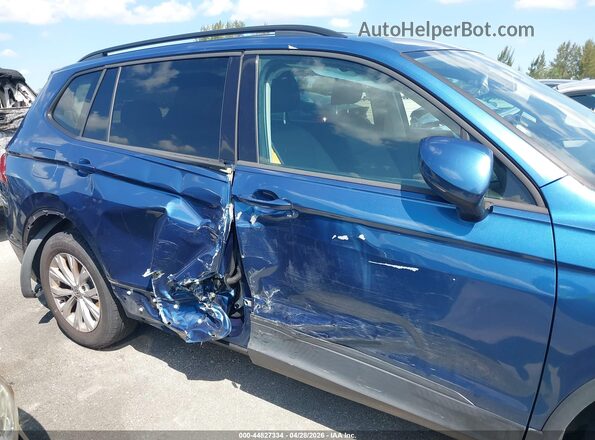 3VV1B7AX0JM028643 2018 VOLKSWAGEN TIGUAN Blue Front view
