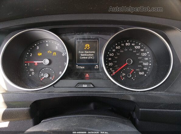 3VV1B7AX2JM077746 2018 VOLKSWAGEN TIGUAN White Вид задніх сидінь