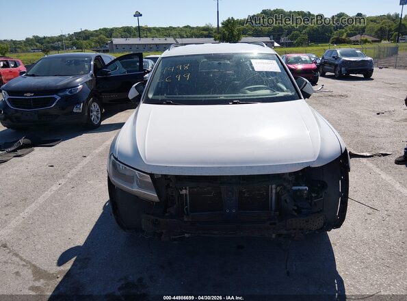 3VV1B7AX2JM077746 2018 VOLKSWAGEN TIGUAN White Вид задньої частини салону