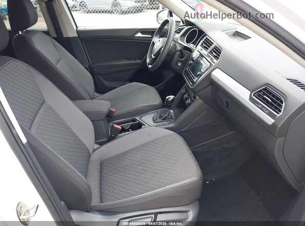 3VV1B7AX6MM073266 2021 VOLKSWAGEN TIGUAN White წინა სალონის ხედი