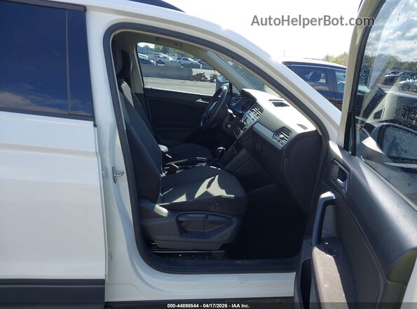 3VV1B7AX7KM049880 2019 VOLKSWAGEN TIGUAN White Vista interior delantera
